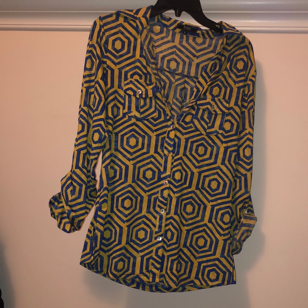 Gorgeous button up shirt with jeans/dress pants
